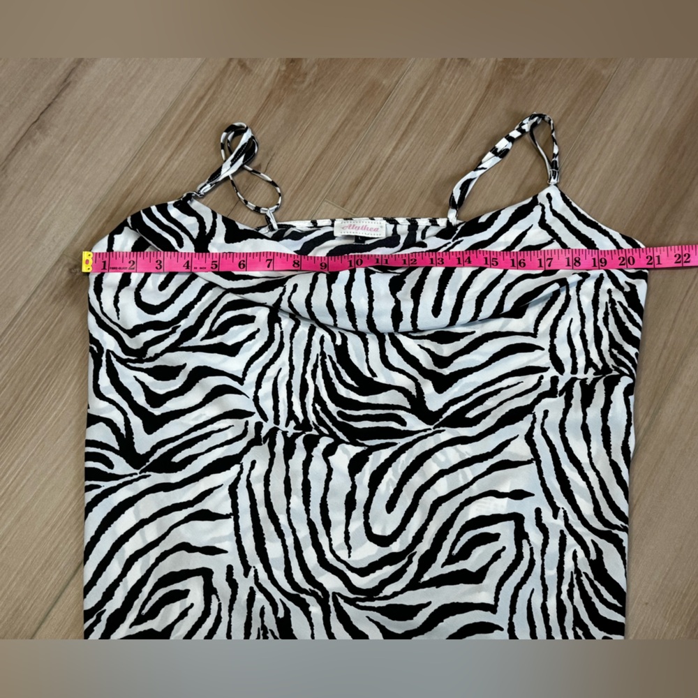 Alythea Zebra Print Cowl Neck Cami Tank Top Black White Size Large - Picture 3 of 7